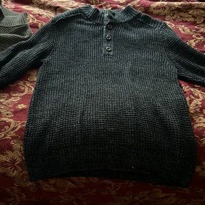 Alesbury Henley-type sweater.  Size Medium.  Worn once. Excellent condition.